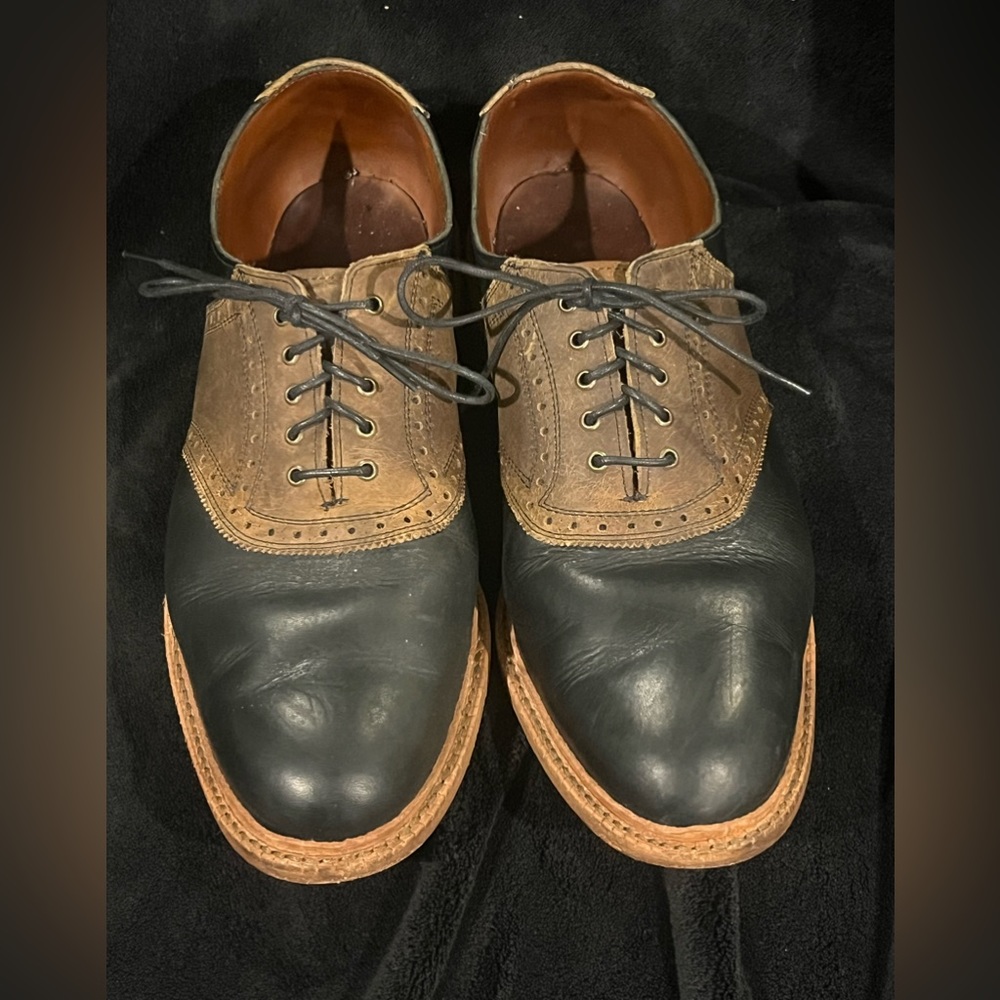 Allen Edmond’s “Finch” Men’s size 13 D in excellent condition